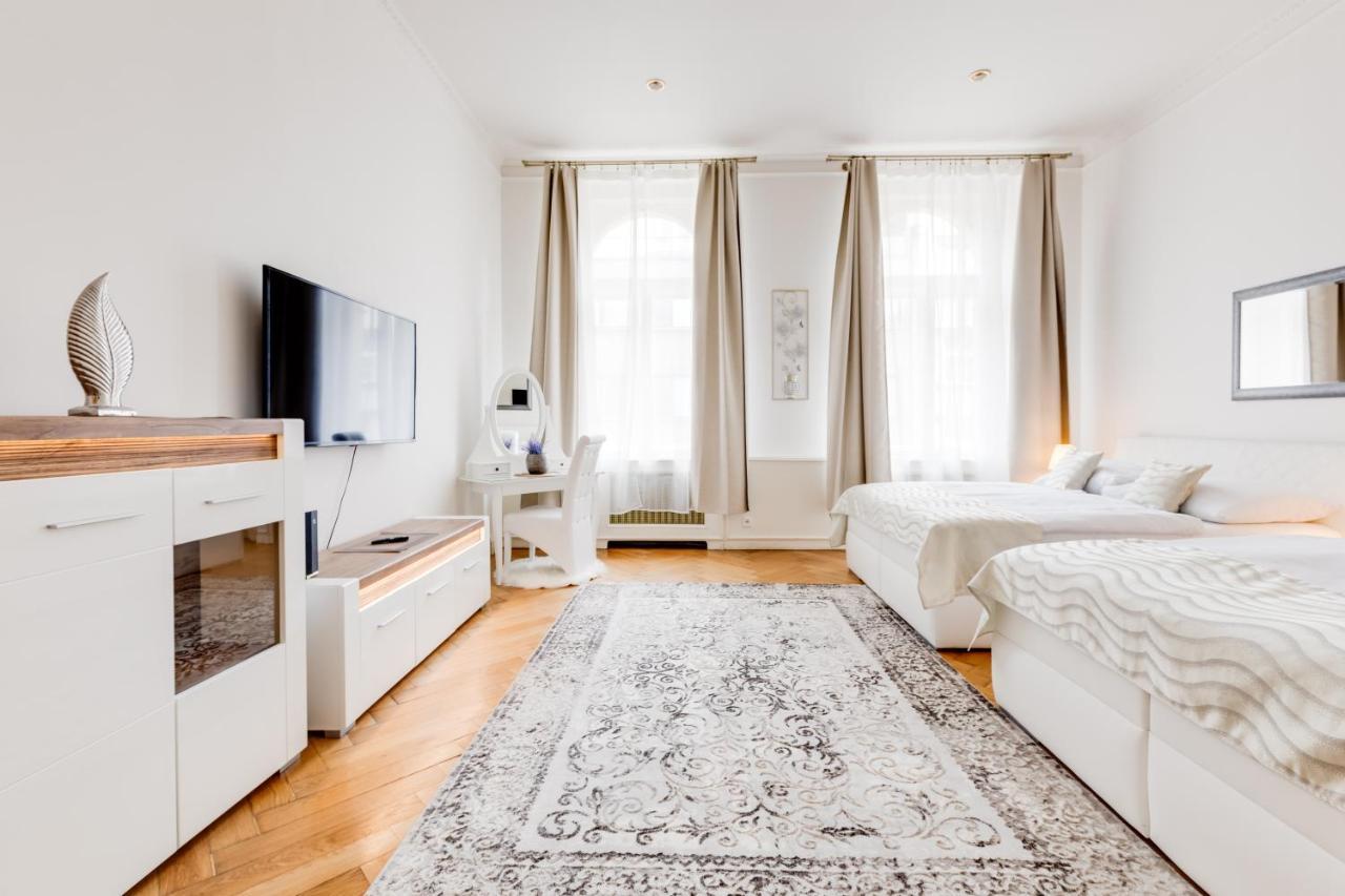 Wenceslass Square Royal Residence Apartments Praha Bagian luar foto