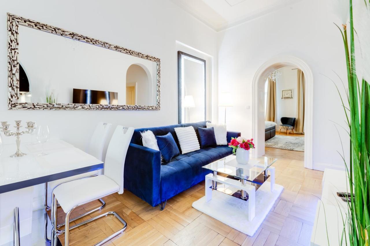 Wenceslass Square Royal Residence Apartments Praha Bagian luar foto