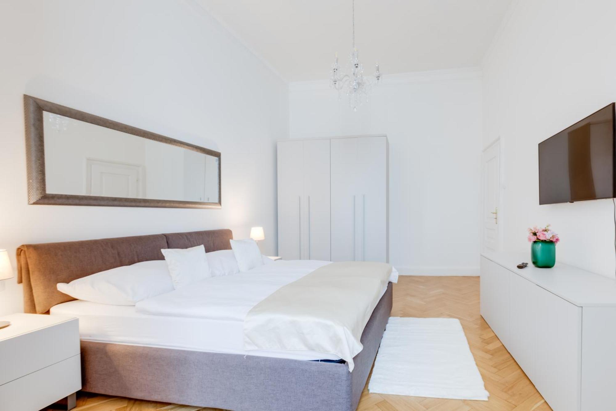 Wenceslass Square Royal Residence Apartments Praha Bagian luar foto