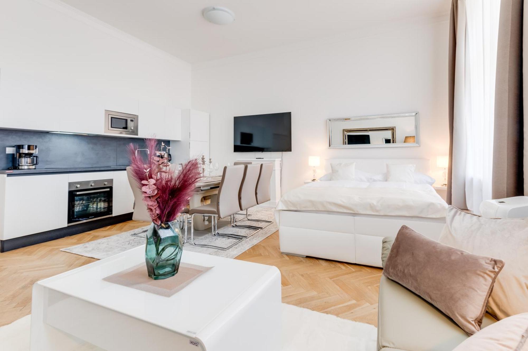 Wenceslass Square Royal Residence Apartments Praha Bagian luar foto